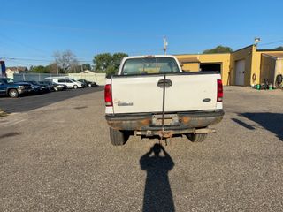 2005 Ford F-350 - Exterior Rear Center Image